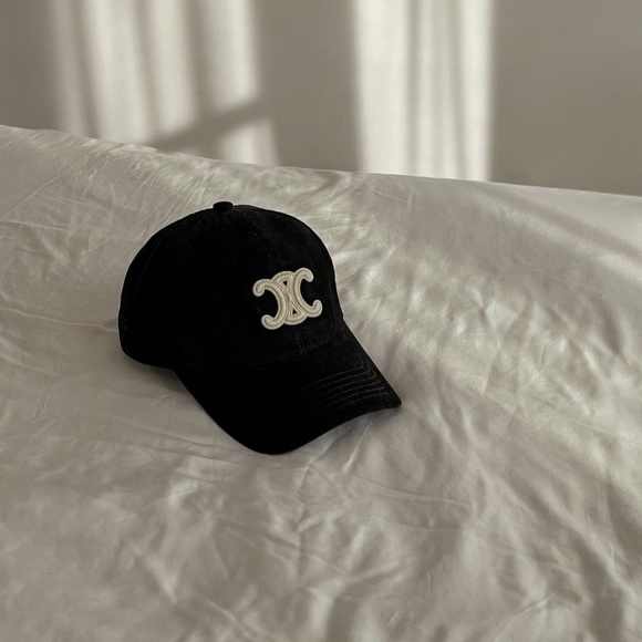 Celine cap - Picture 3 of 7